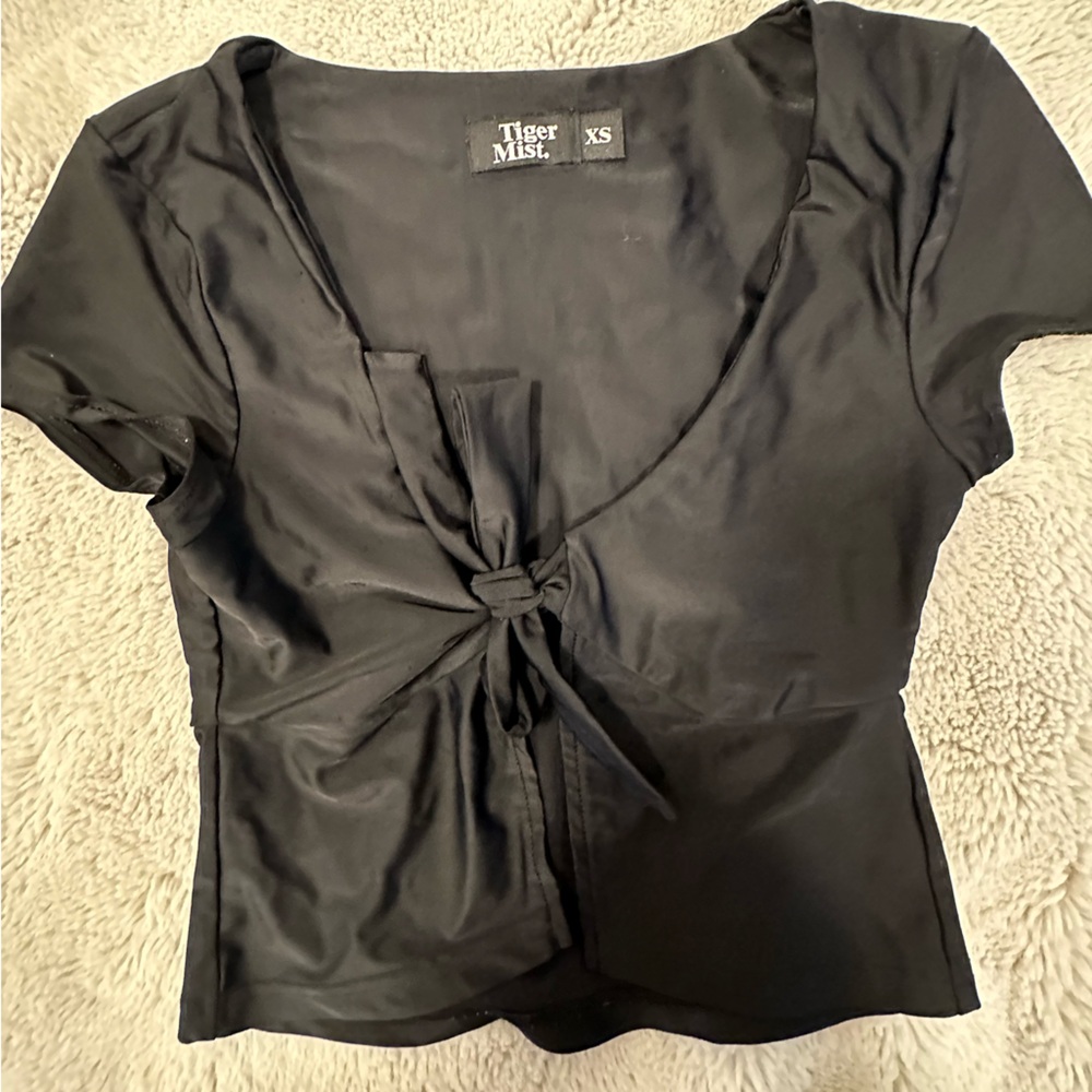 Tiger Mist black tee